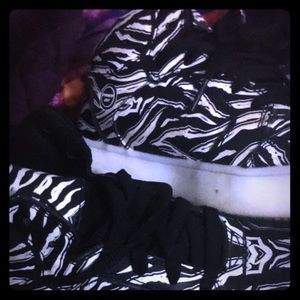 Sketchers shoes